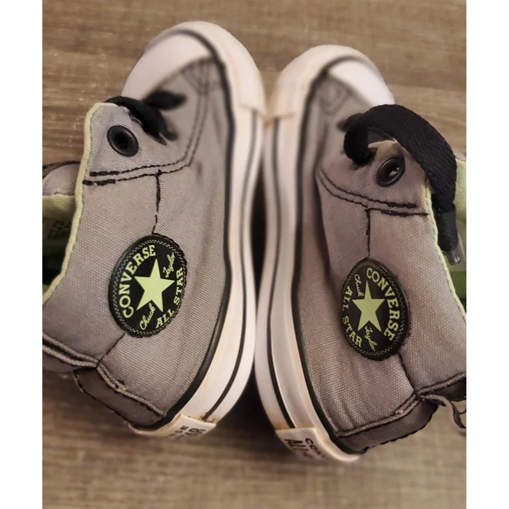 Converse Chuck‎ Taylor All Star Midtop Sneaker Shoes Toddler Size 6 Gray Green
